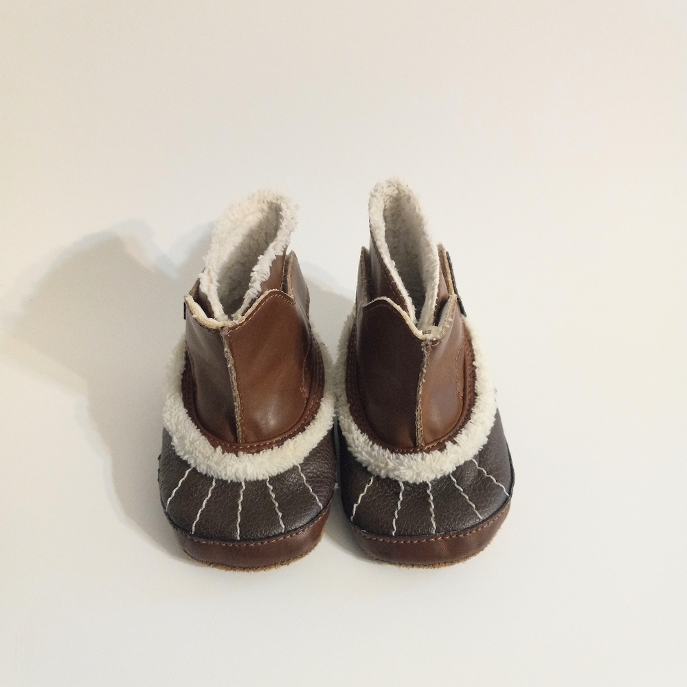 IZOD Boots Infant Size 3 Brown
